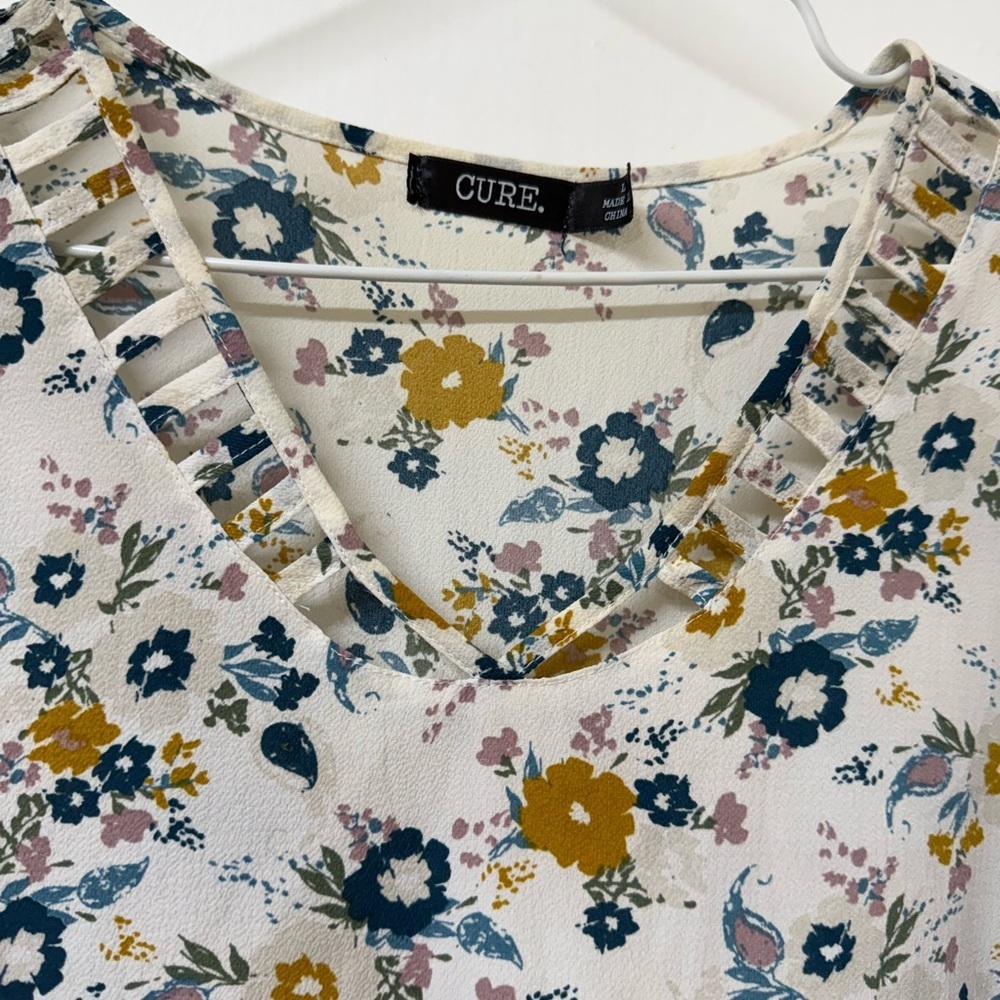Cure Women's Floral V-Neck Blouse - White and Yellow - Picture 7 of 12